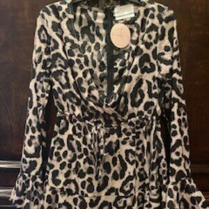 STYLEKEEPERS Leopard Print Mini Dress - Size Small (New With Tags)